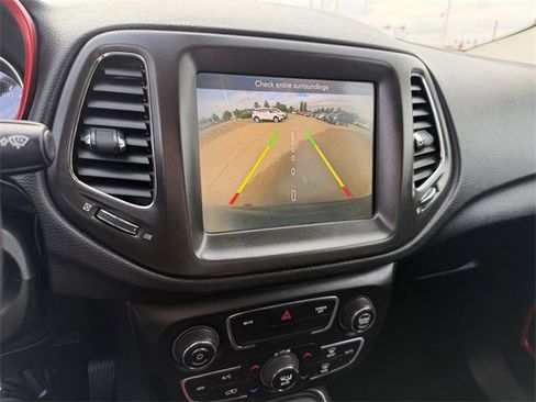 Used 2018 Jeep Compass Trailhawk w/ Cold Weather Group image 25