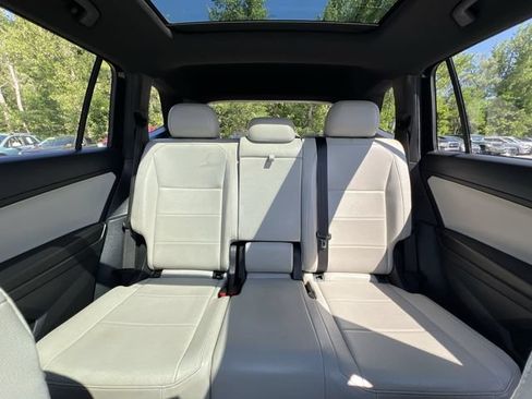 Used 2021 Volkswagen Tiguan SE R-Line AWD/4WD image 14