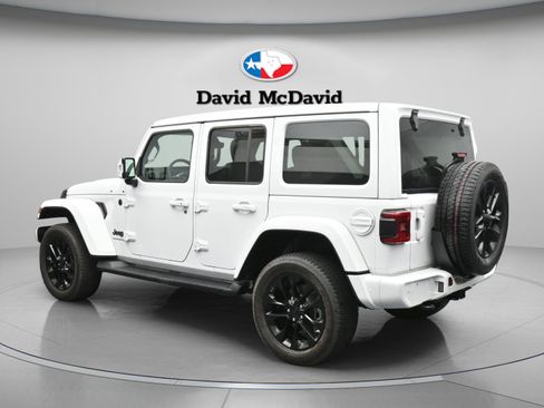Used 2023 Jeep Wrangler Unlimited Sahara AWD/4WD image 6