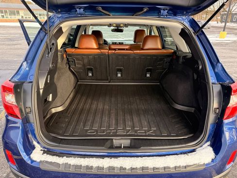 Used 2017 Subaru Outback 3.6R Touring w/ Popular Package #5A image 13