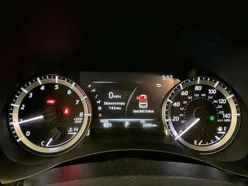 Used 2023 Toyota Highlander XLE AWD/4WD image 19