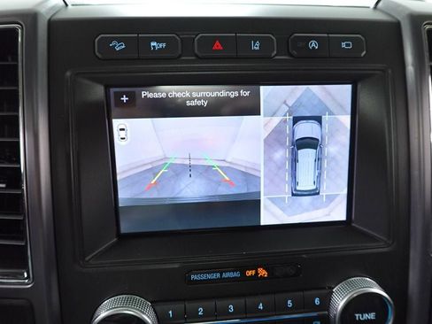 Used 2019 Ford Expedition Platinum image 19