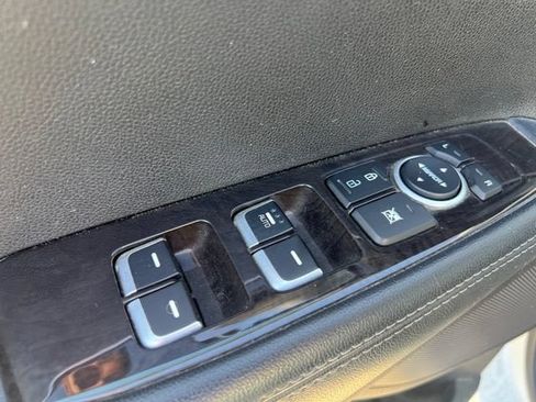 Used 2017 Kia Sorento FWD w/ LX Convenience Package image 12