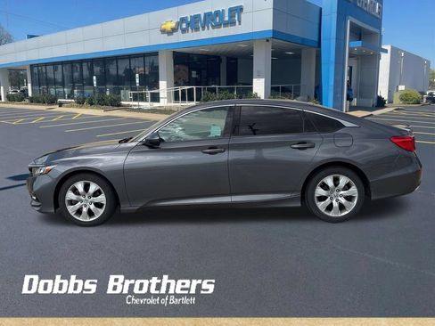 Used 2020 Honda Accord Sport image 3