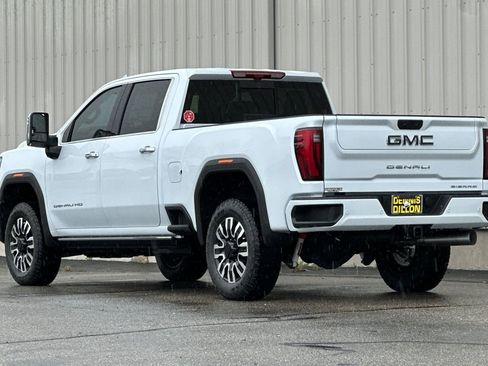 New 2026 GMC Sierra 2500 Denali Ultimate AWD/4WD image 6