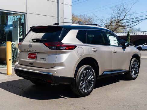 New 2026 Nissan Rogue Platinum image 6