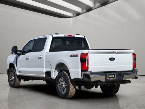 Used 2024 Ford F250 Lariat image 3