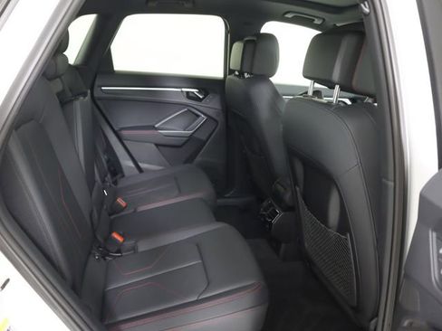 Certified 2025 Audi Q3 2.0T Premium Plus w/ Premium Plus Package AWD/4WD image 14