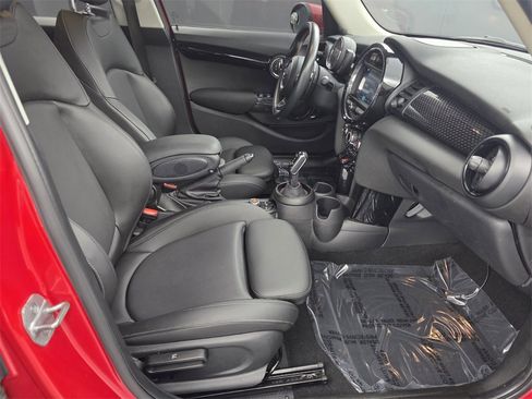 Used 2020 MINI Cooper S w/ Storage Package image 28