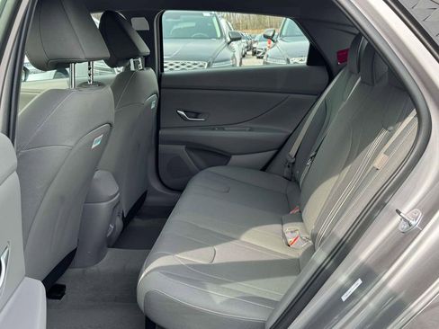 New 2026 Hyundai Elantra Blue image 9