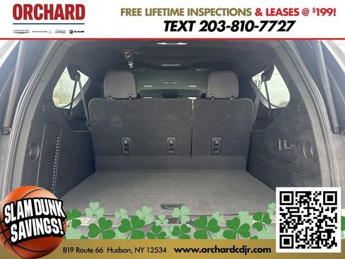 Used 2023 Chevrolet Suburban Premier image 13