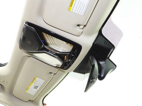 Used 2021 BMW 740i 740i w/ Premium Package image 17