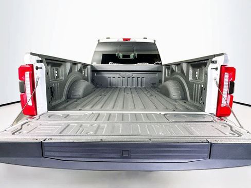 New 2026 Ford F250 Lariat w/ Black Appearance Package image 21