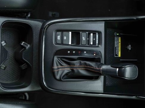 Used 2024 Honda CR-V Sport Touring image 27