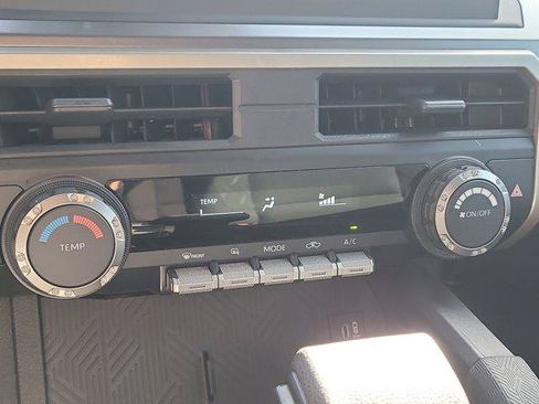 Certified 2024 Toyota Tacoma SR5 AWD/4WD image 23