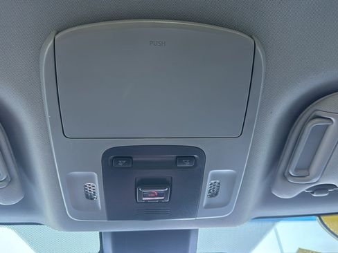 Used 2022 Toyota Camry LE FWD image 36