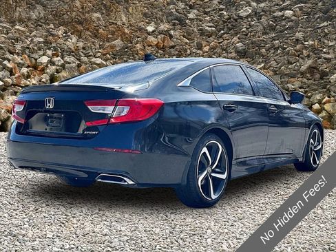 Used 2022 Honda Accord Sport image 2