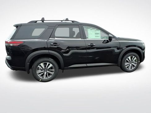 New 2026 Nissan Pathfinder SL image 8
