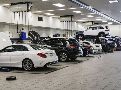 Certified 2025 Mercedes-Benz GLE 53 AMG 4MATIC Coupe image 37