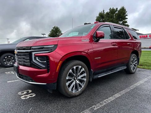 Certified 2025 Chevrolet Tahoe High Country AWD/4WD image 2