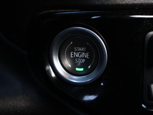 Used 2025 Chevrolet Silverado 1500 LT image 18