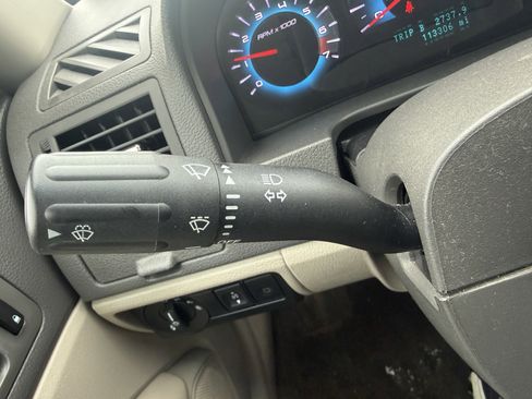 Used 2012 Ford Fusion SE image 30