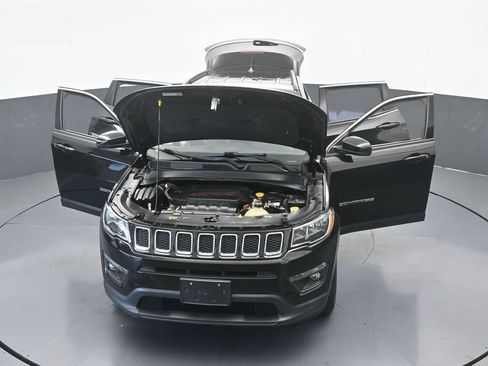 Used 2018 Jeep Compass Latitude w/ Popular Equipment Group AWD/4WD image 73
