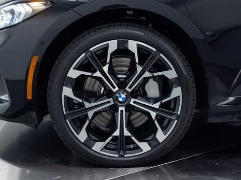 New 2026 BMW 330i xDrive Sedan w/ Premium Package AWD/4WD image 26