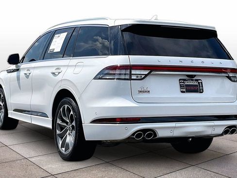 Used 2020 Lincoln Aviator Grand Touring w/ Equipment Group 302A AWD/4WD image 2
