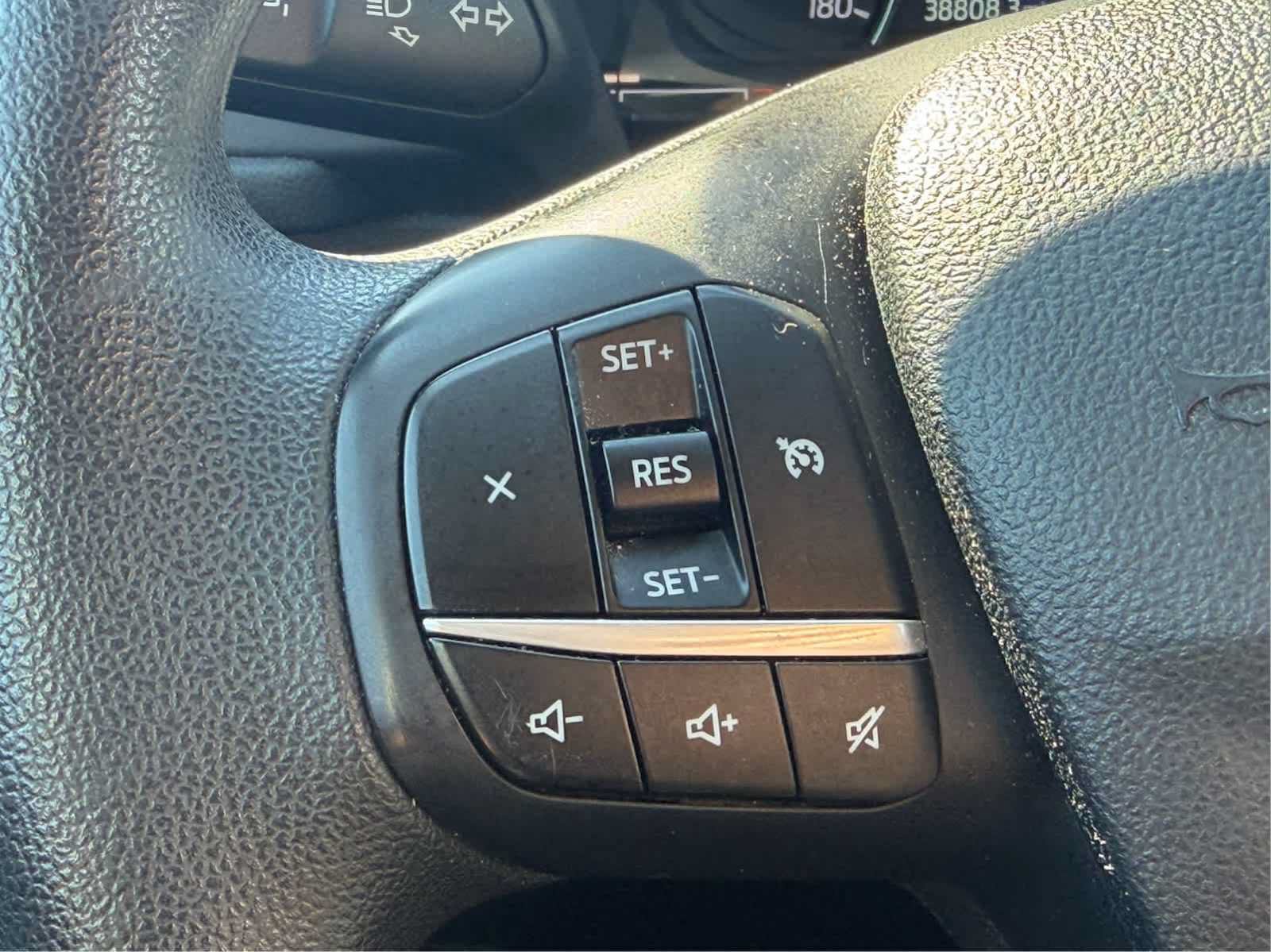 Used 2022 Ford Escape SE AWD/4WD image 17