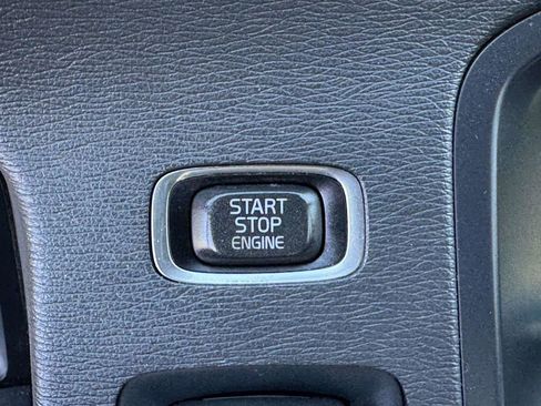 Used 2016 Volvo S60 T6 Platinum image 9