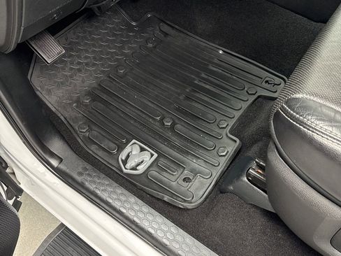 Used 2017 RAM 1500 Laramie w/ Convenience Group image 18