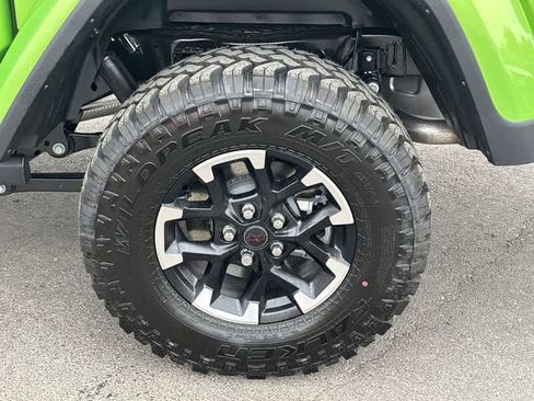 New 2025 Jeep Gladiator Rubicon image 10