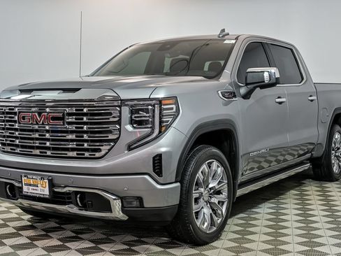 Used 2024 GMC Sierra 1500 Denali AWD/4WD image 5