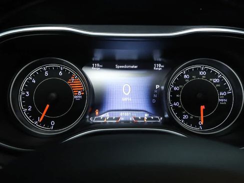 Used 2019 Jeep Cherokee Trailhawk w/ Cold Weather Group AWD/4WD image 24