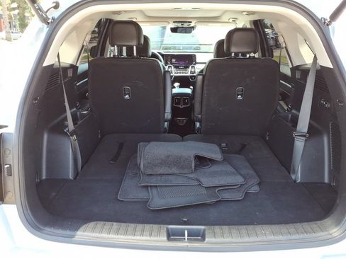Certified 2023 Kia Sorento SX FWD image 7