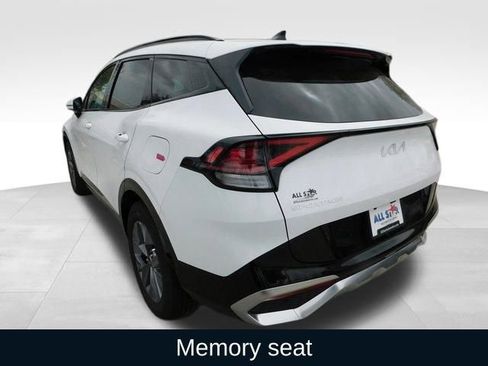Used 2025 Kia Sportage SX image 6