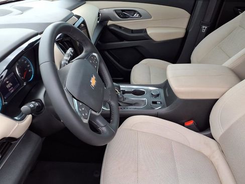 Used 2023 Chevrolet Traverse LT FWD image 15