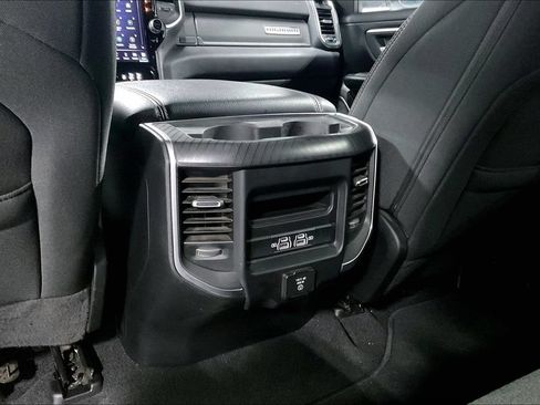 Used 2025 RAM 1500 Big Horn AWD/4WD image 30