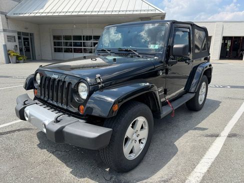 Used 2012 Jeep Wrangler Sahara w/ Dual Top Group AWD/4WD image 2