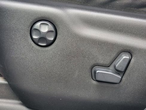 Certified 2018 Jeep Grand Cherokee Laredo image 4