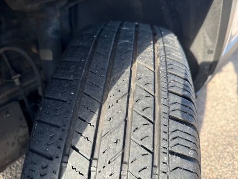 Used 2021 Toyota RAV4 XLE image 42