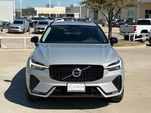 Certified 2023 Volvo XC60 B5 Plus w/ Climate Package image 3