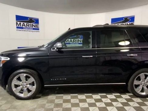 Used 2023 Ford Expedition Platinum image 7