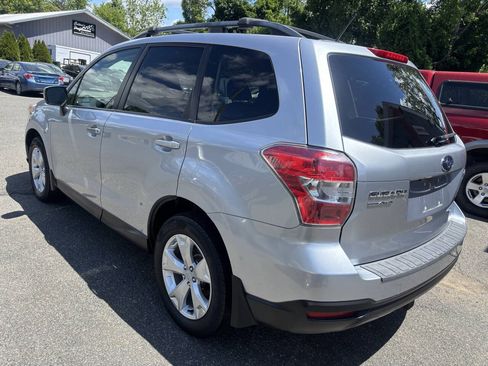 Used 2014 Subaru Forester 2.5i Premium AWD/4WD image 3