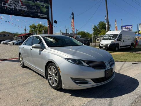 Used 2016 Lincoln MKZ FWD image 1