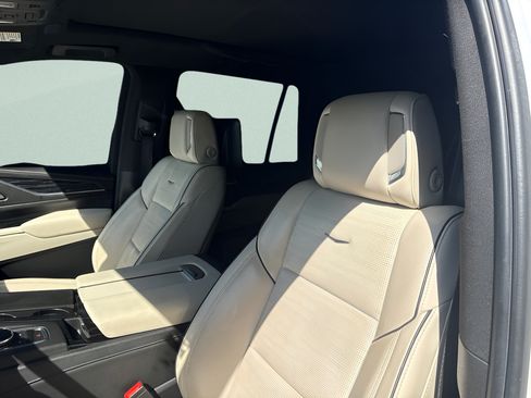 Used 2021 Cadillac Escalade Sport w/ Driver Assist Tech Package AWD/4WD image 22