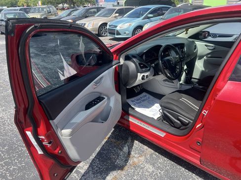 Used 2013 Dodge Dart SXT image 9