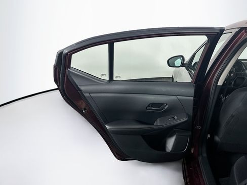Used 2024 Nissan Sentra SV FWD image 25