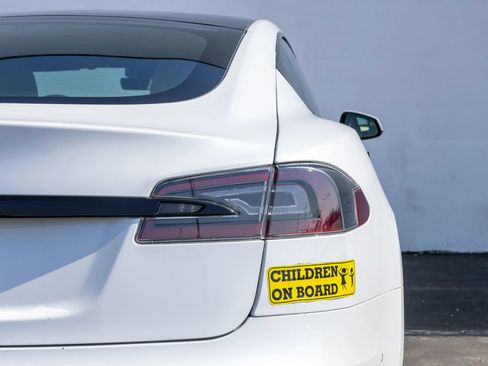 Used 2021 Tesla Model S Long Range AWD/4WD image 7